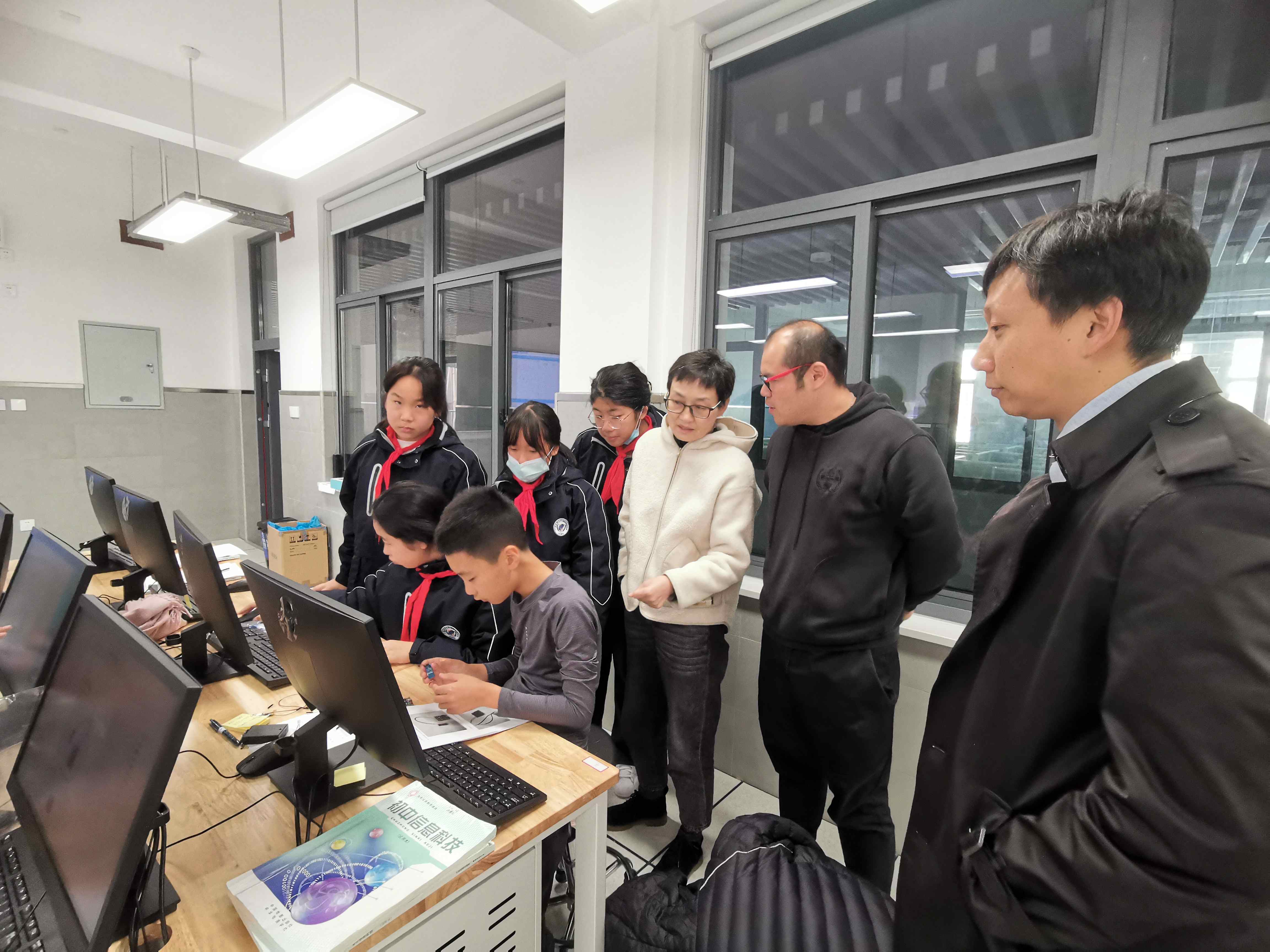 1706237370901129.jpg 学生课堂活动(2)(1).jpg